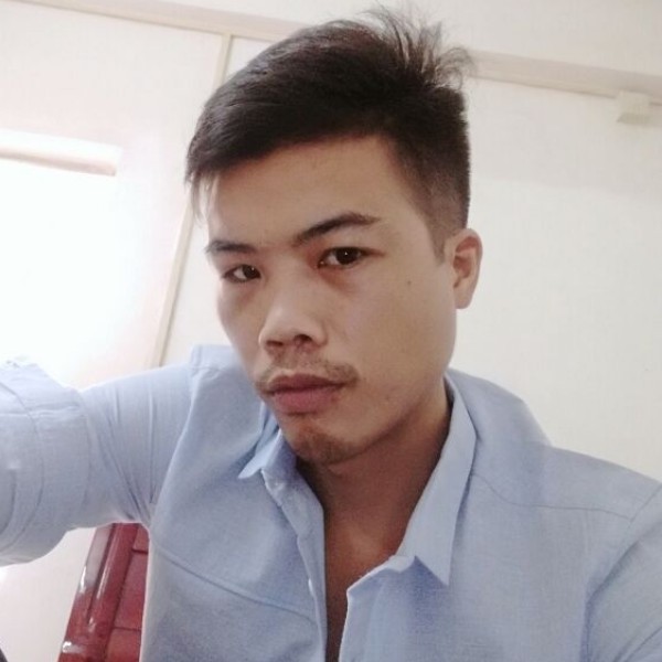 高大有蝶衣的照片