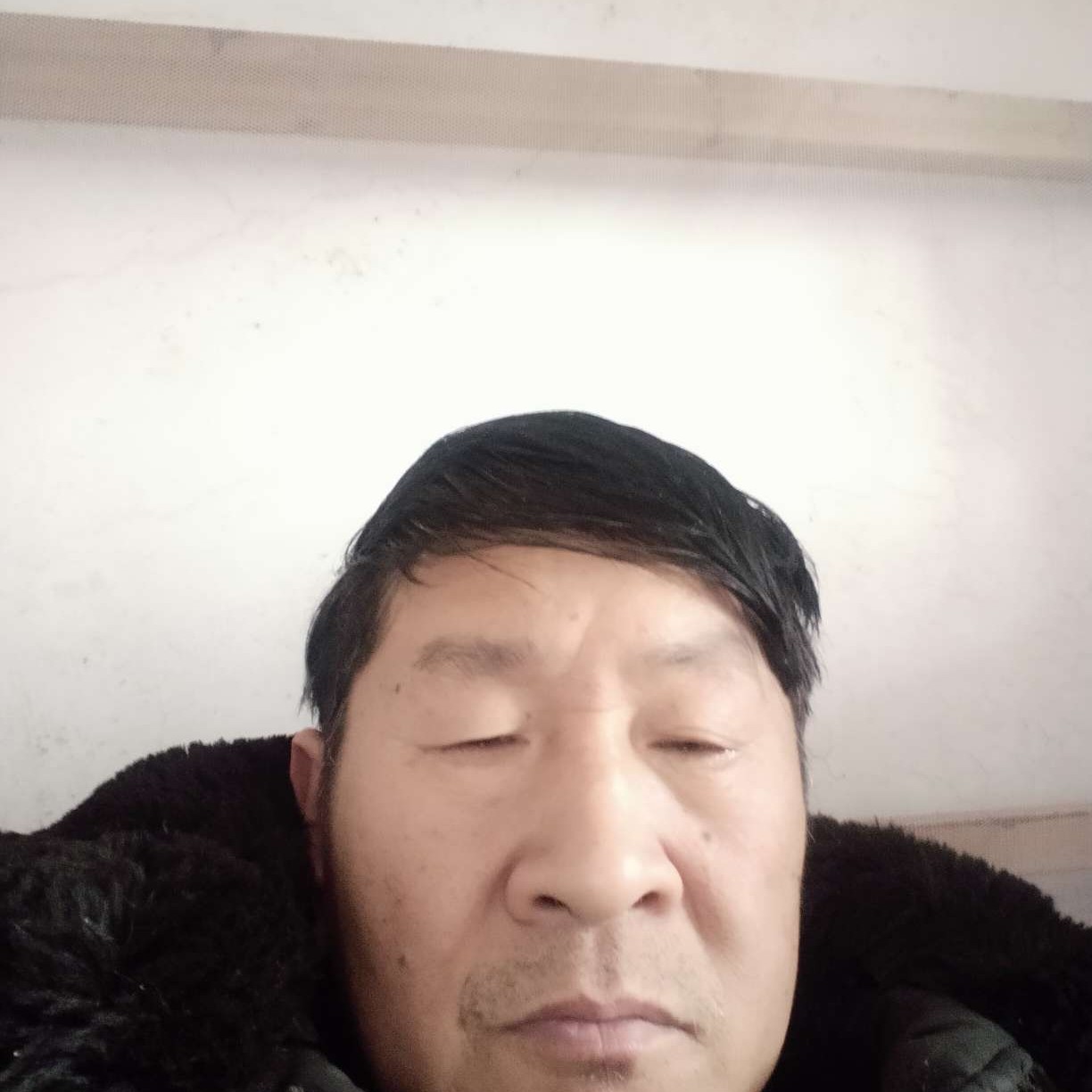 乐观放弃大叔的照片