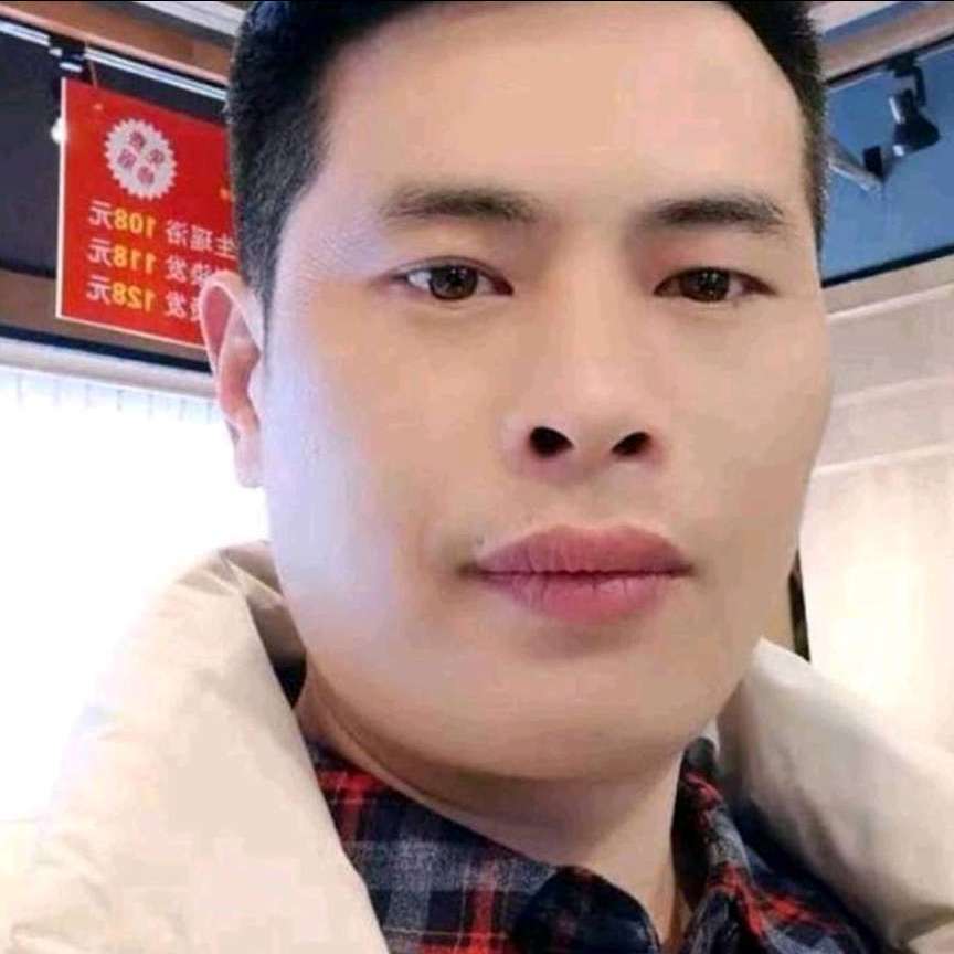 洪和国的照片