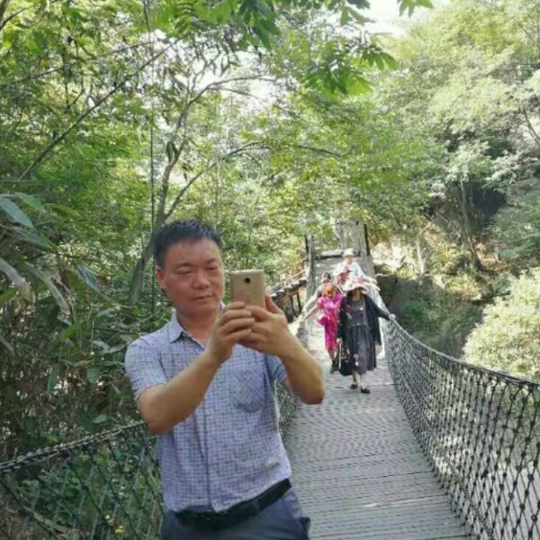 怕孤独丝袜的照片