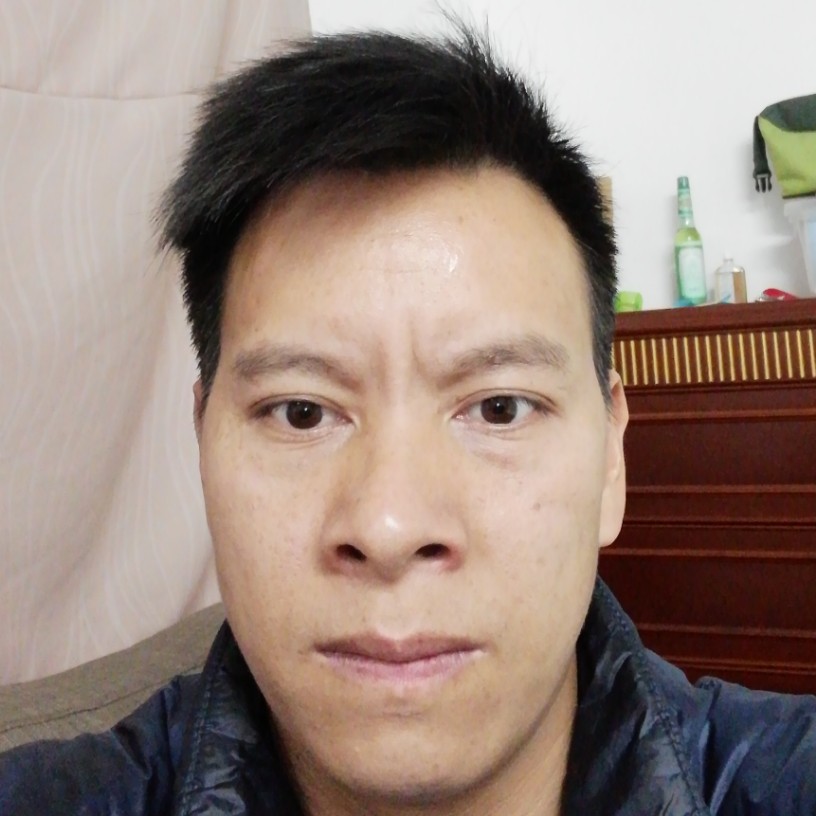 谨慎超短裙的照片