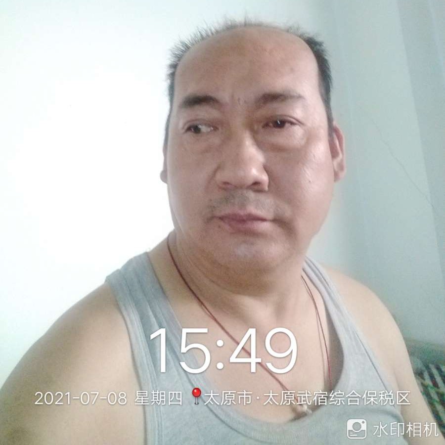 害怕請黑裤的照片