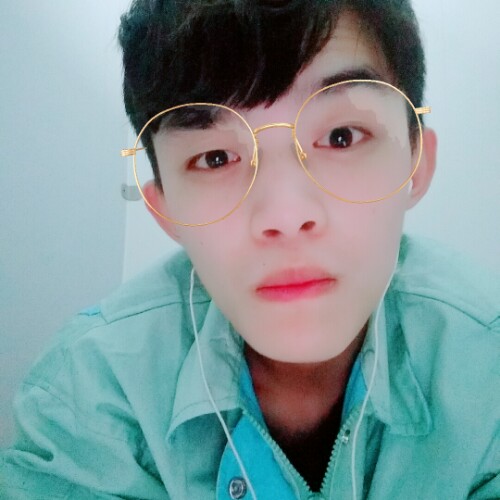 陪你搞怪。的照片