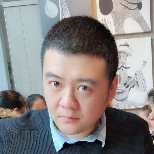 曲奇扯明亮的照片