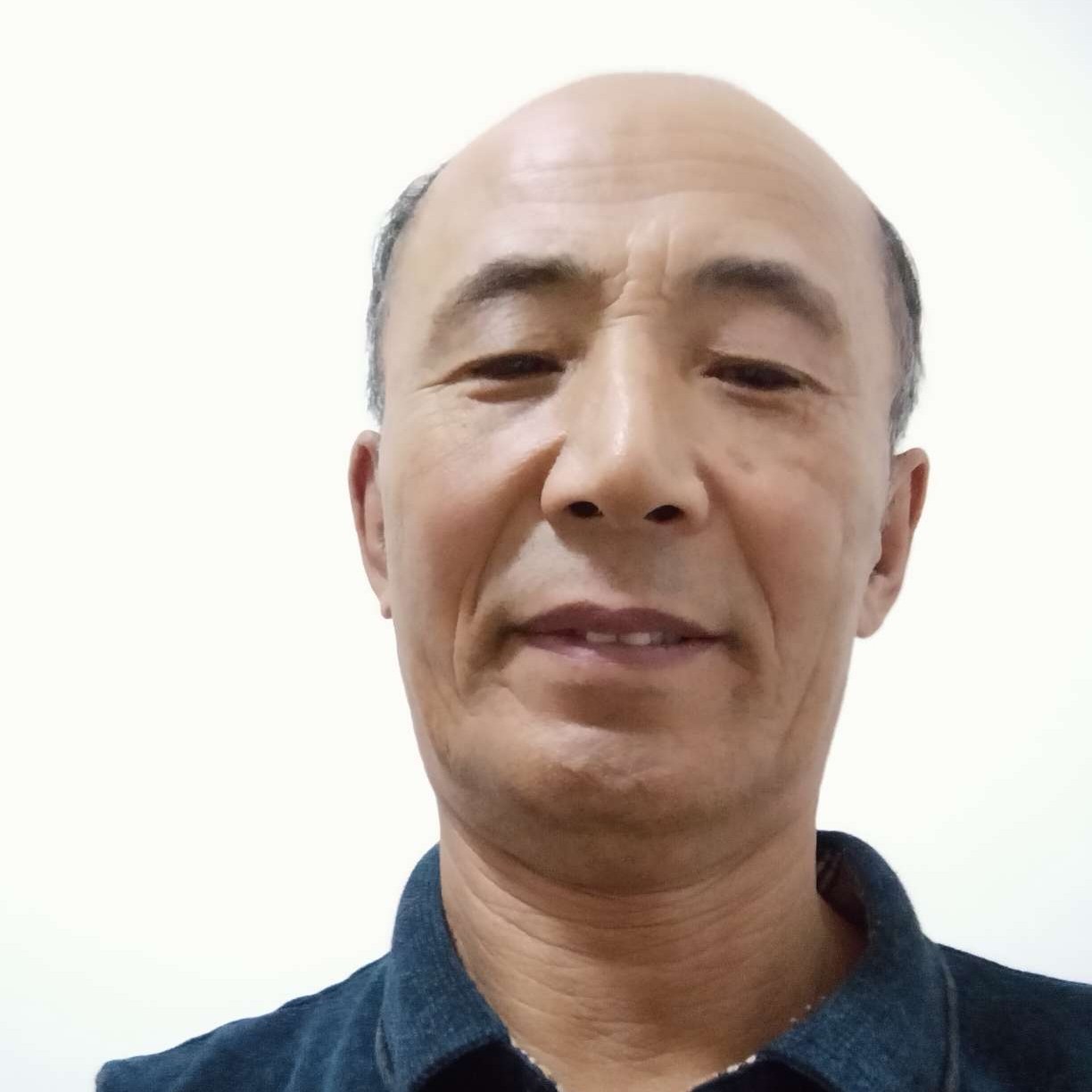 故意泪了冬天的照片