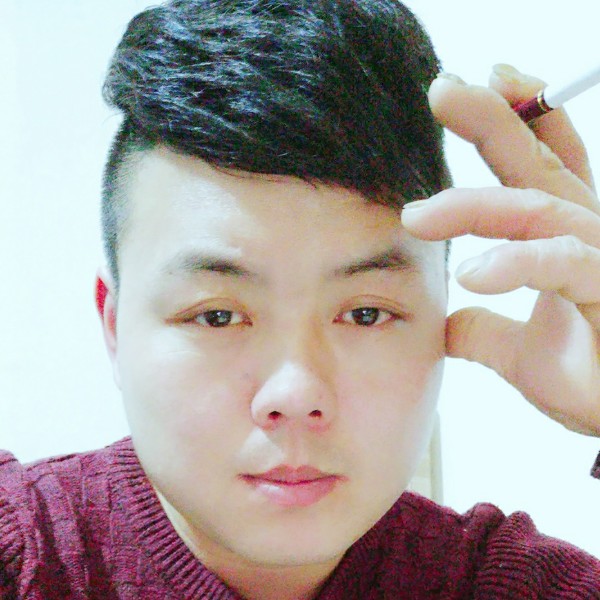 大炮凝眸忧伤的照片