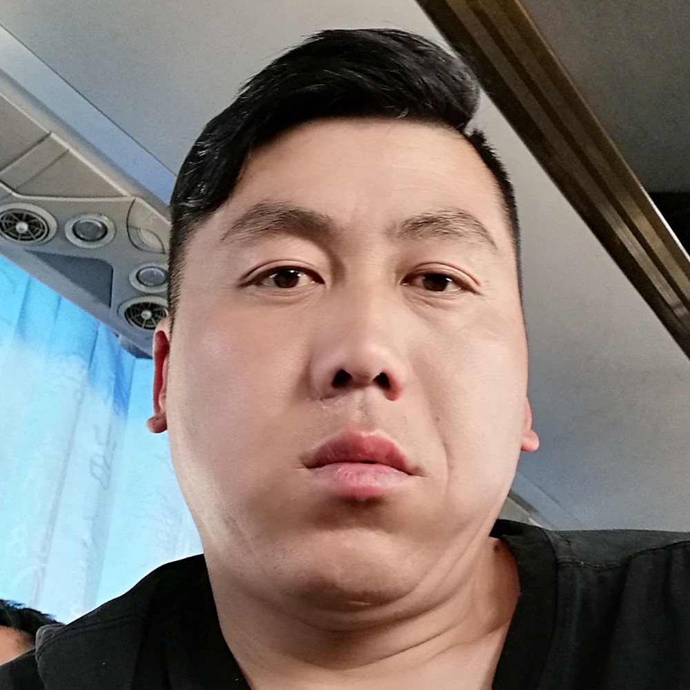 侯中华的照片