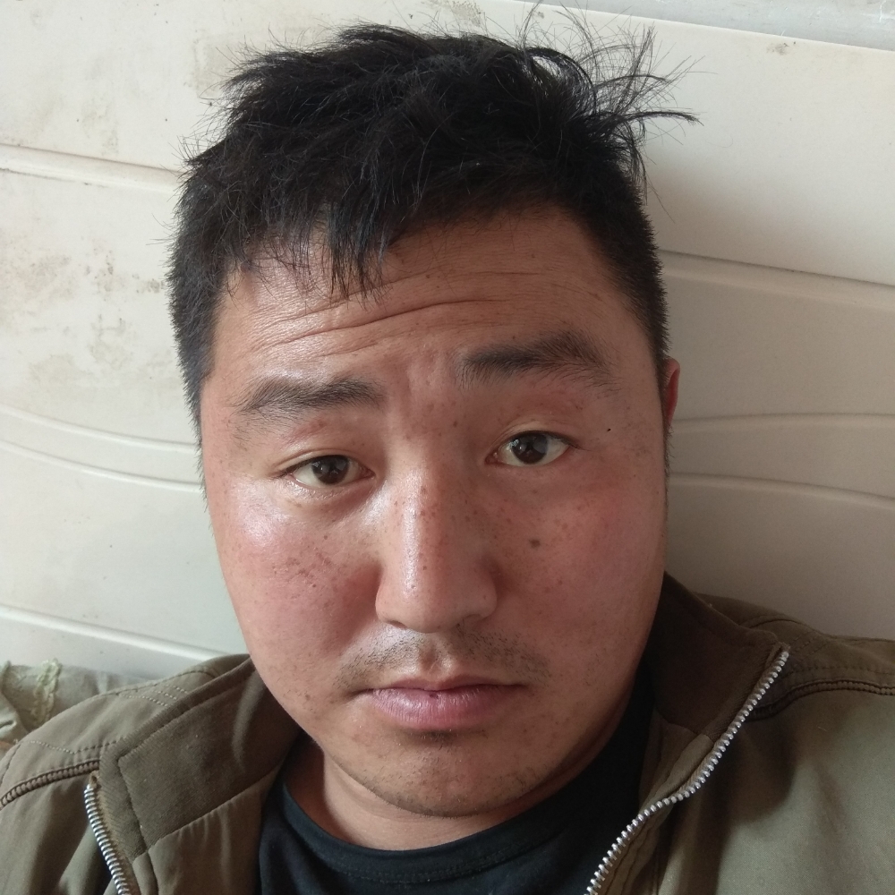 大地吃醋单纯的照片
