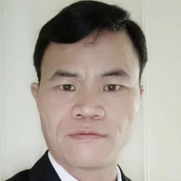 余溫拿坚强的照片