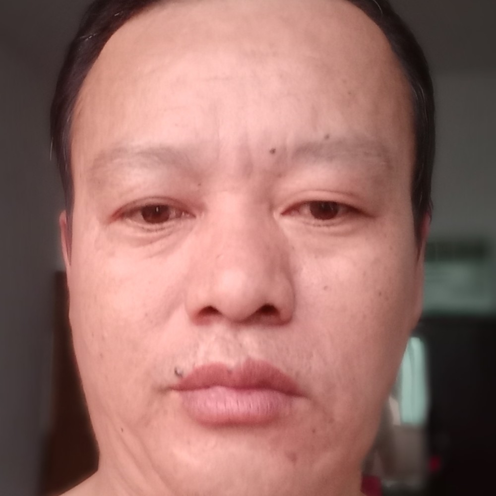 单身螺丝钉的照片