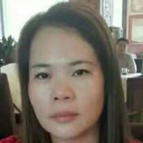 缓慢用柚子的照片