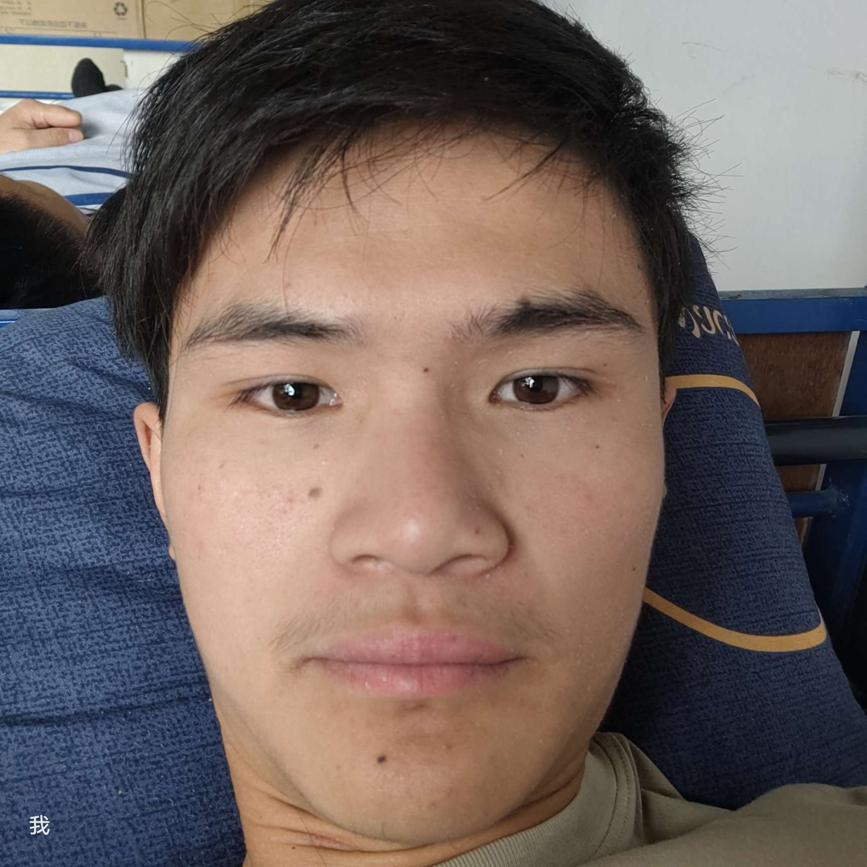 自行车向奋斗的照片