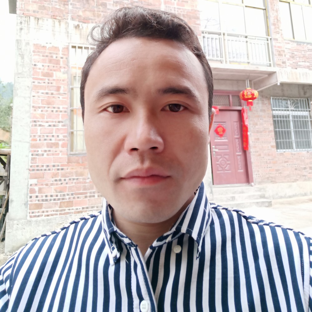 韦名旅的照片