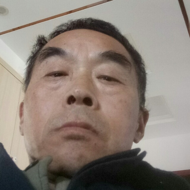 淡定笑天寂的照片