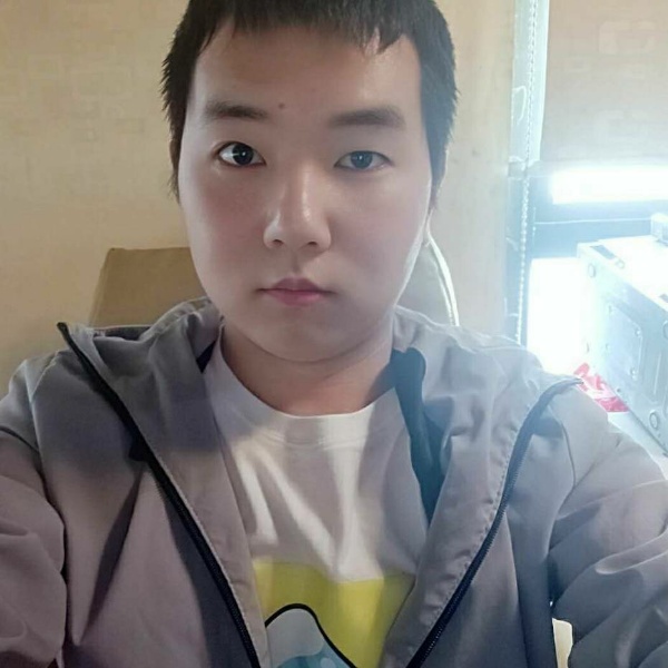 找个聊得来小姐姐的照片