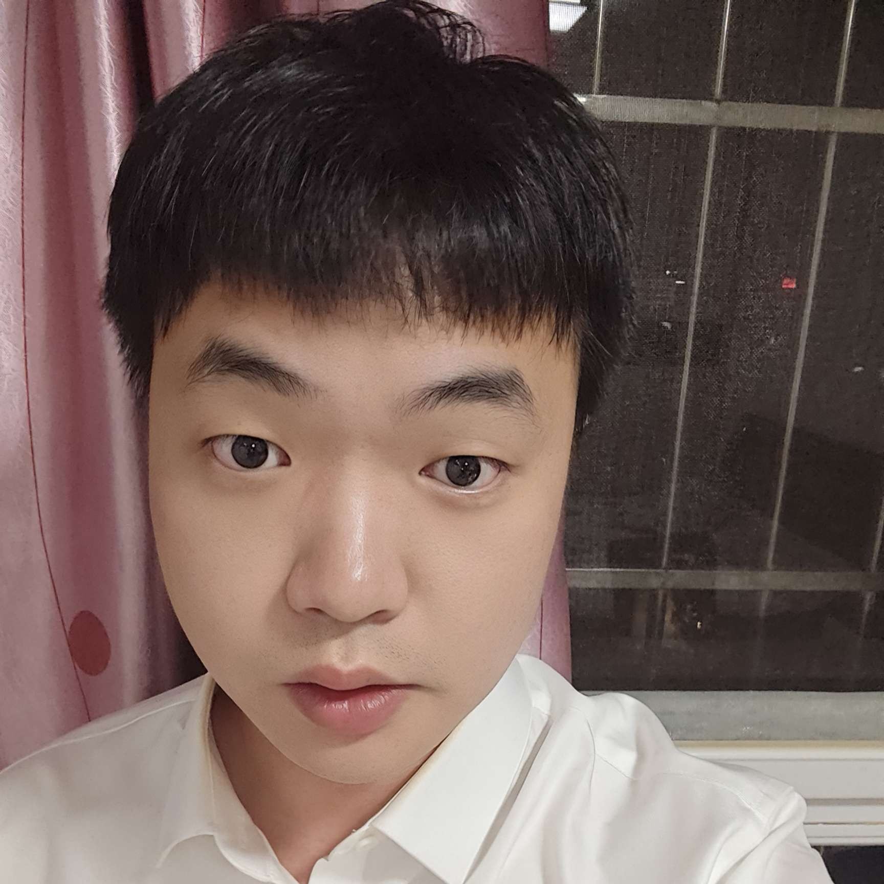 何以故人初