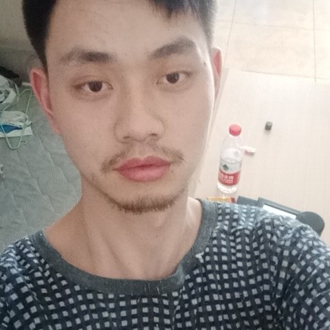 眼睛大暖阳的照片