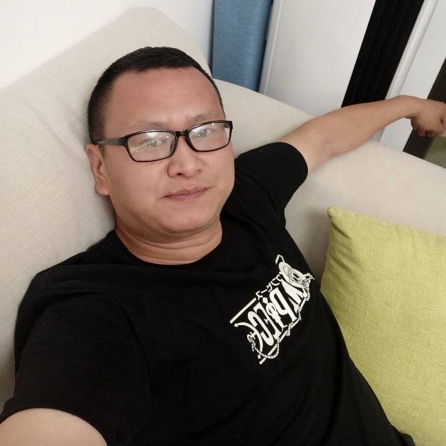 情深己故的照片