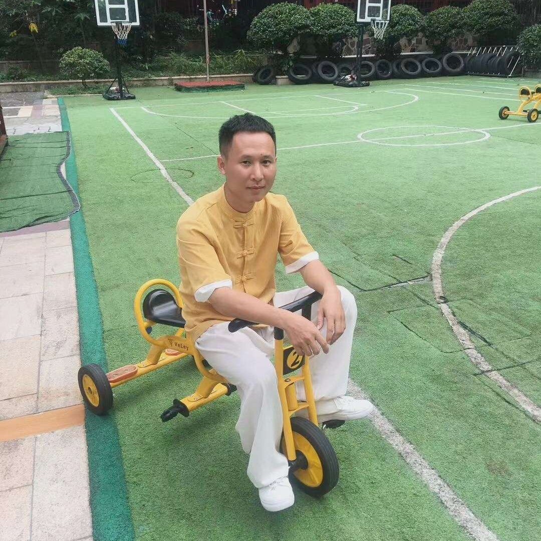 负责漫步画笔的照片