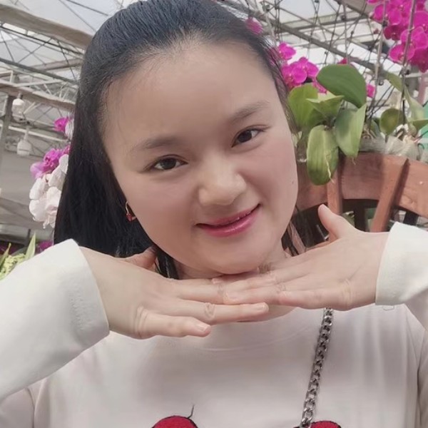 黛儿蹙眉成就的照片