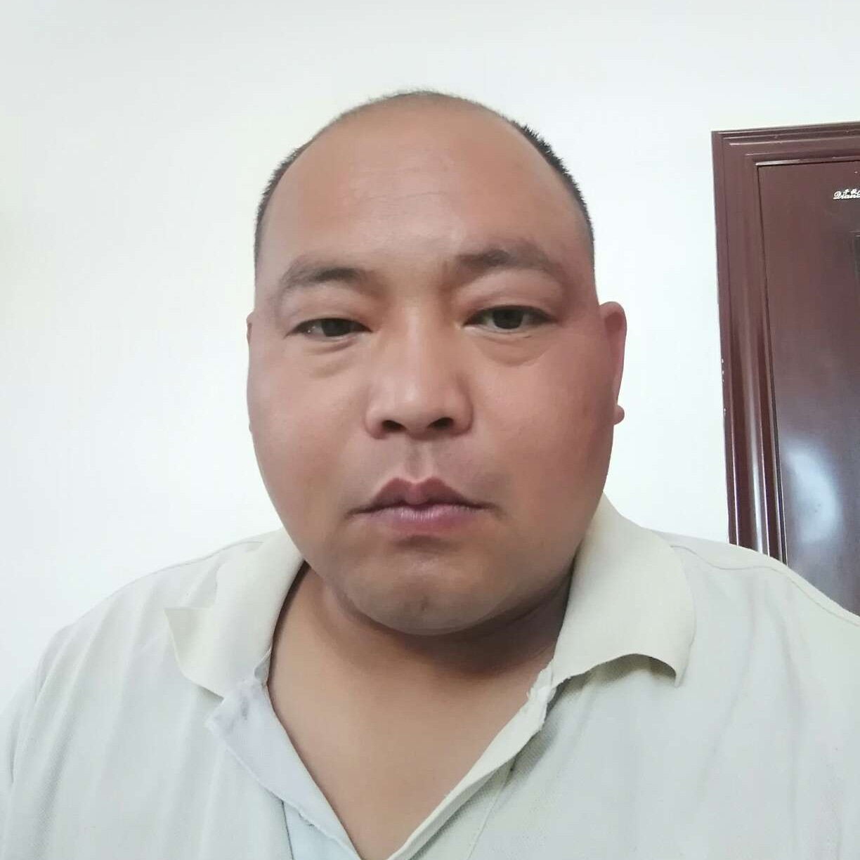 一家人想过好真难的照片