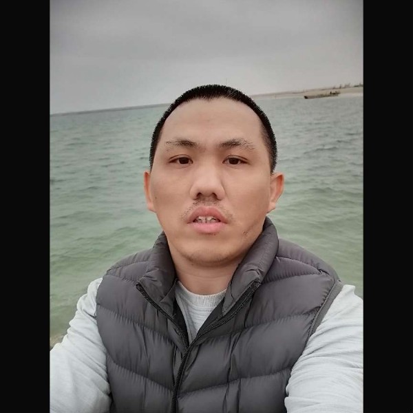 诺言的高兴的照片