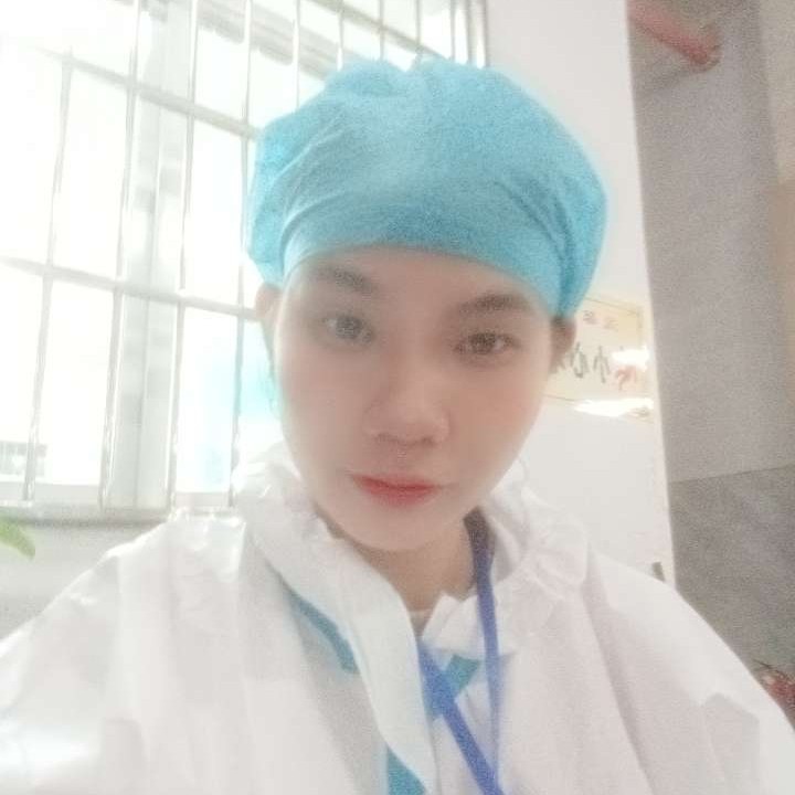 翅膀笑健康的照片
