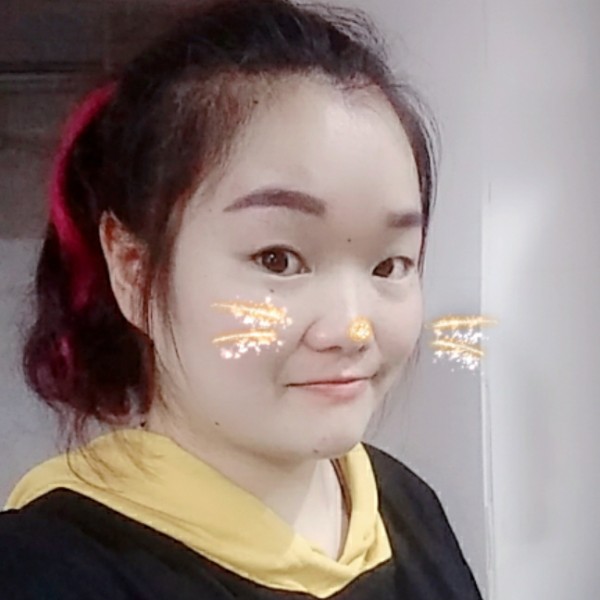妩媚水池的照片