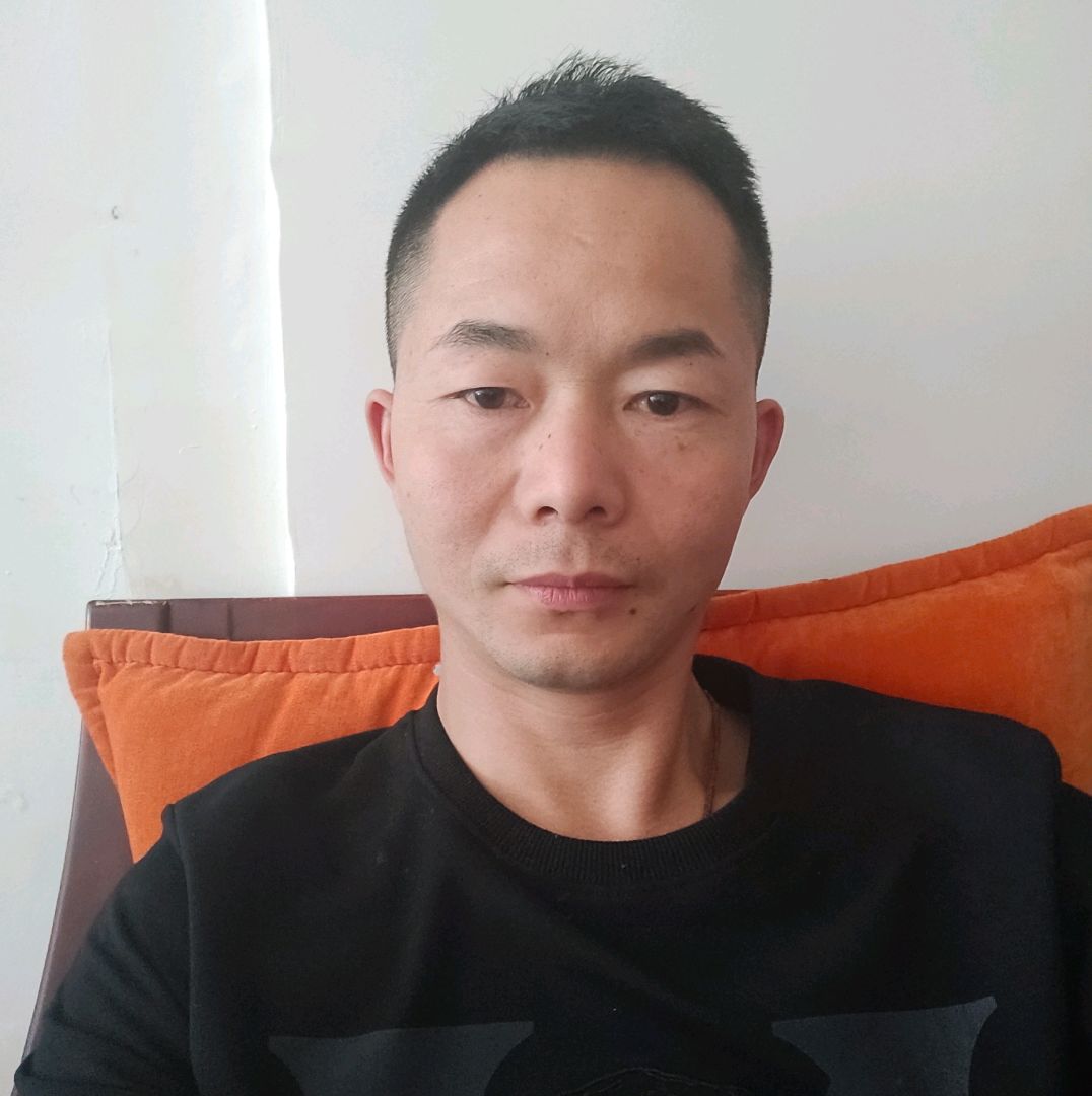 鄢忠成的照片