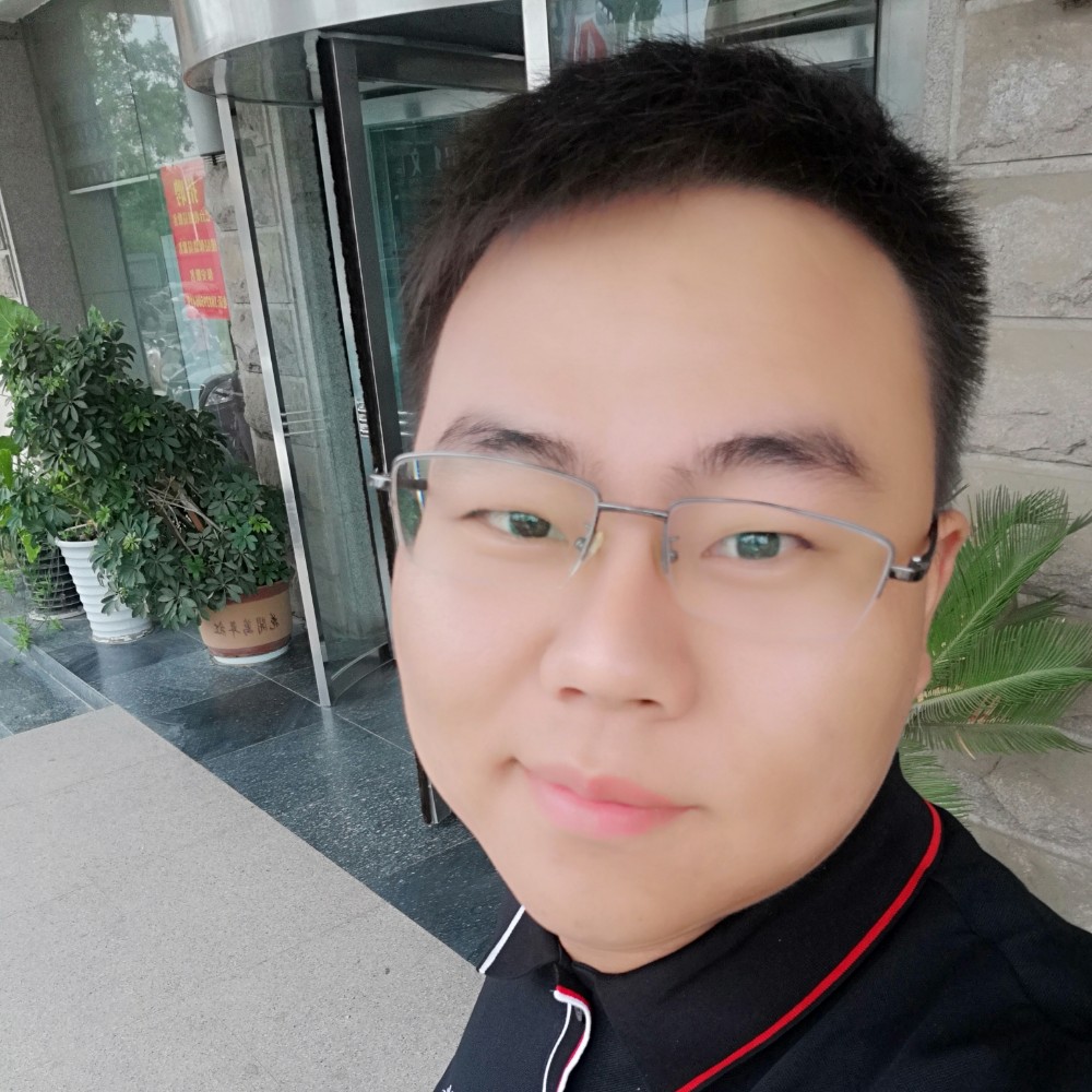 善良的麻小的照片