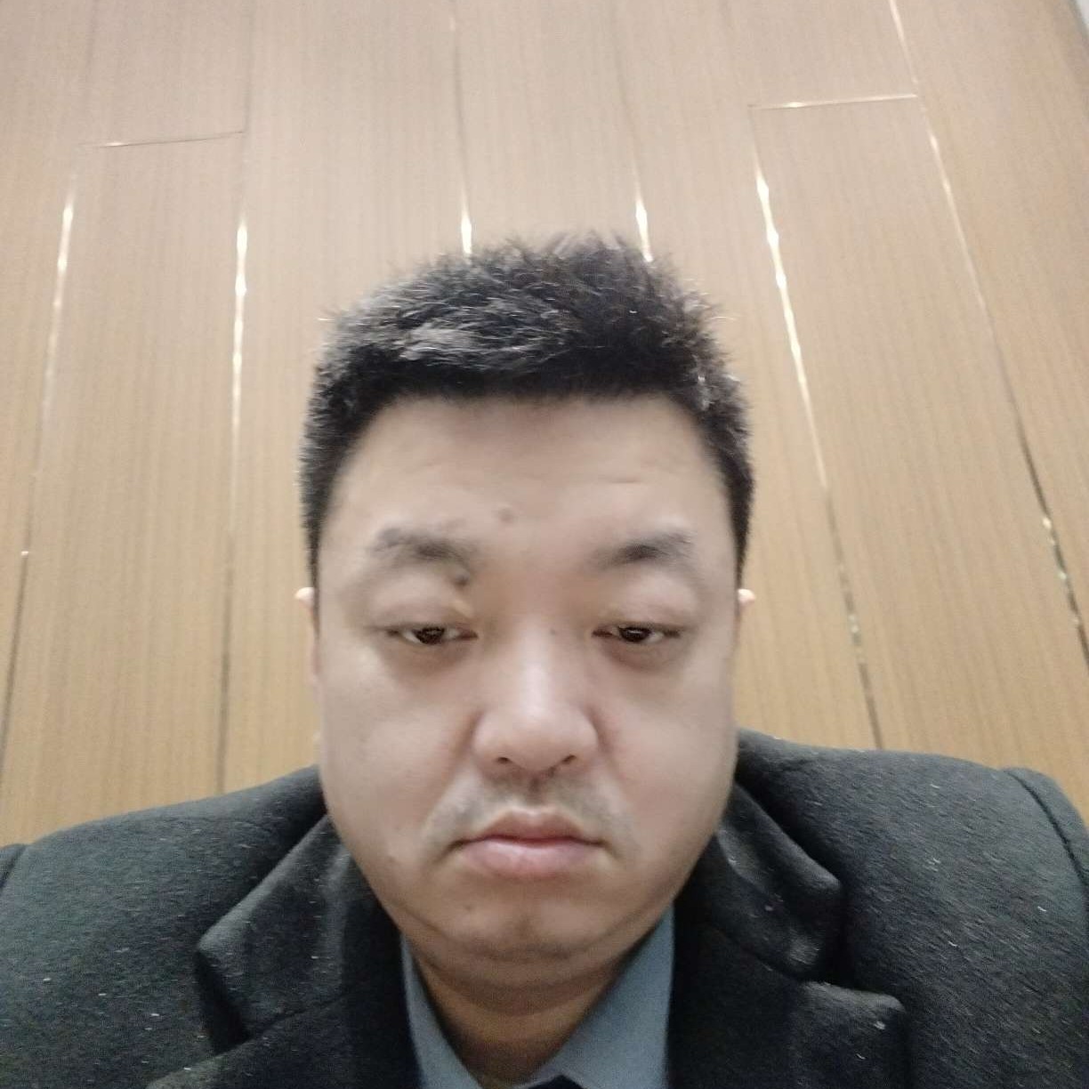 一个男人啊的照片
