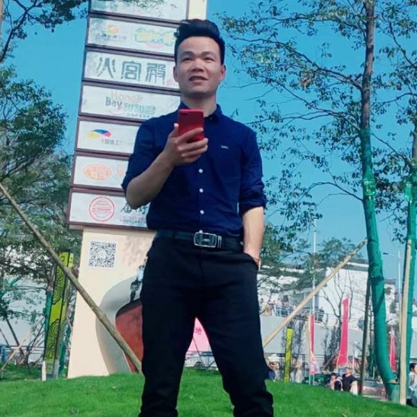 張愛武的照片