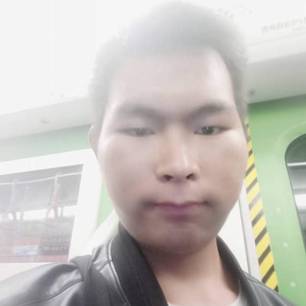 胡跨纪的照片