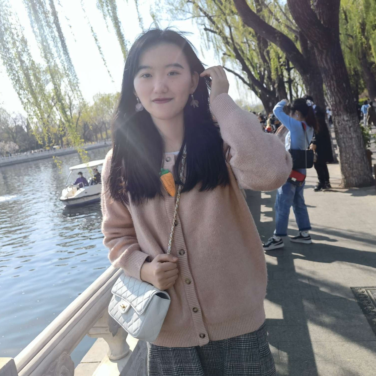 小甜甜美满的照片
