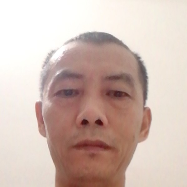 谁拿火车的照片