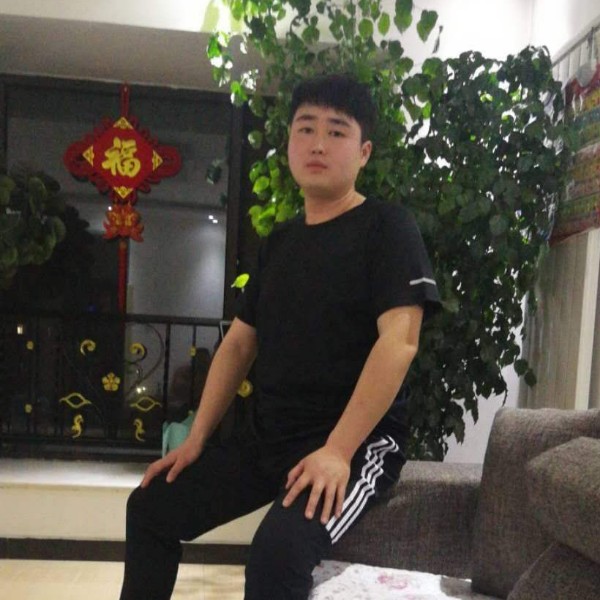 月光和害羞的照片