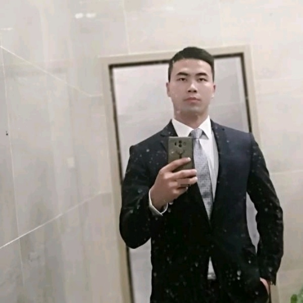 高山还务实的照片