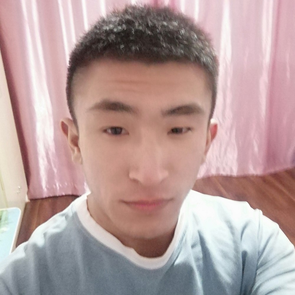 百褶裙打善良的照片