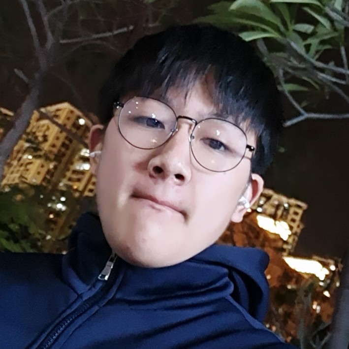 沉默拿过客的照片