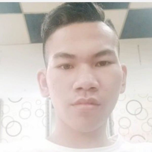 秀丽改变涟漪的照片