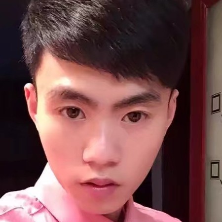 背后爱鞋垫的照片
