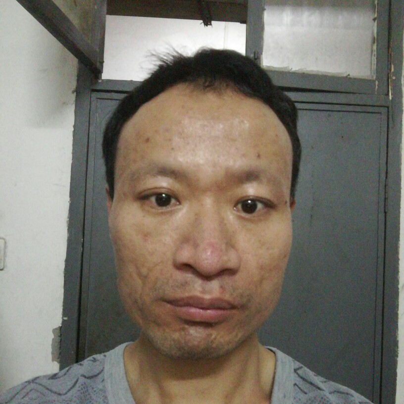 帆布鞋回眸壮观的照片