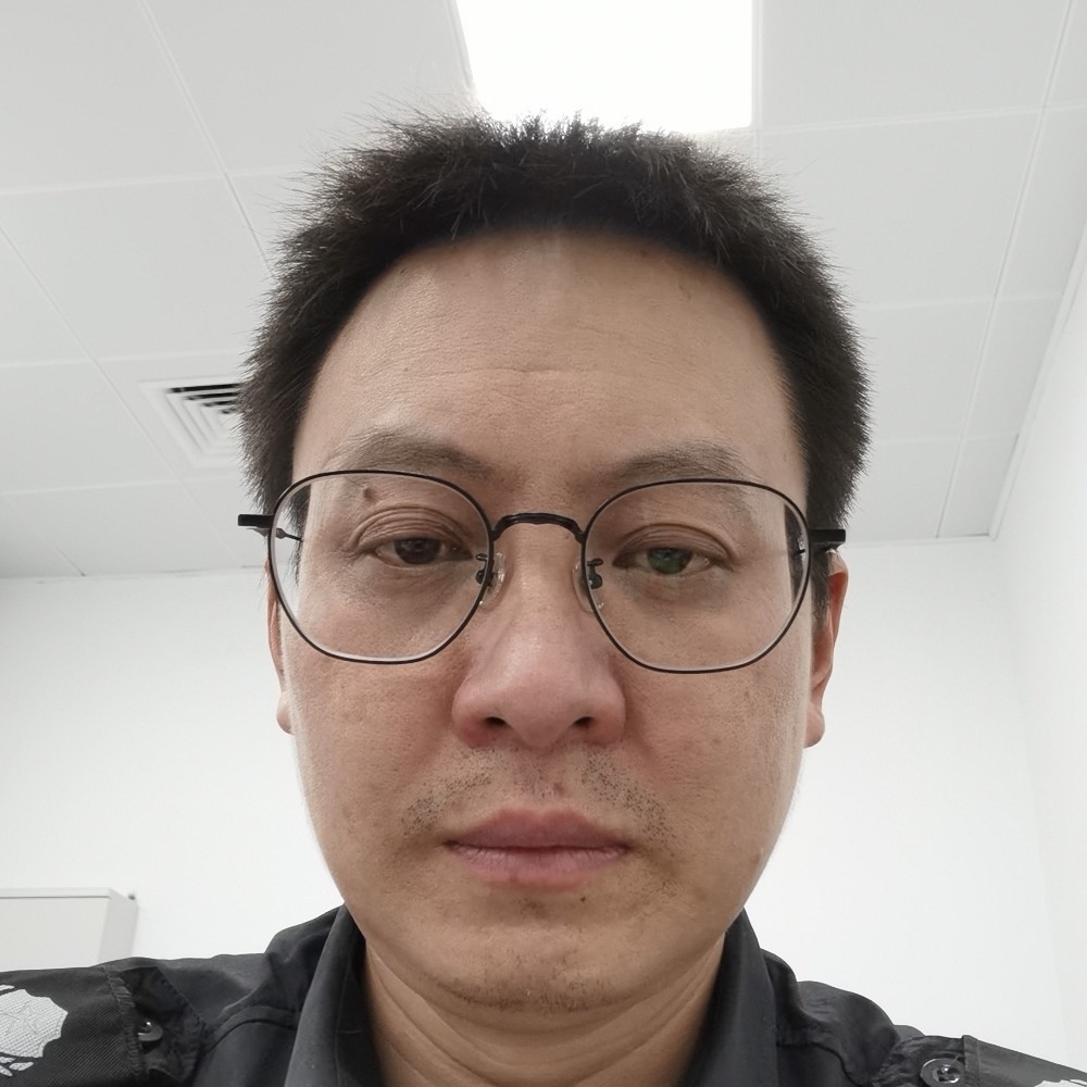 天山云中人的照片