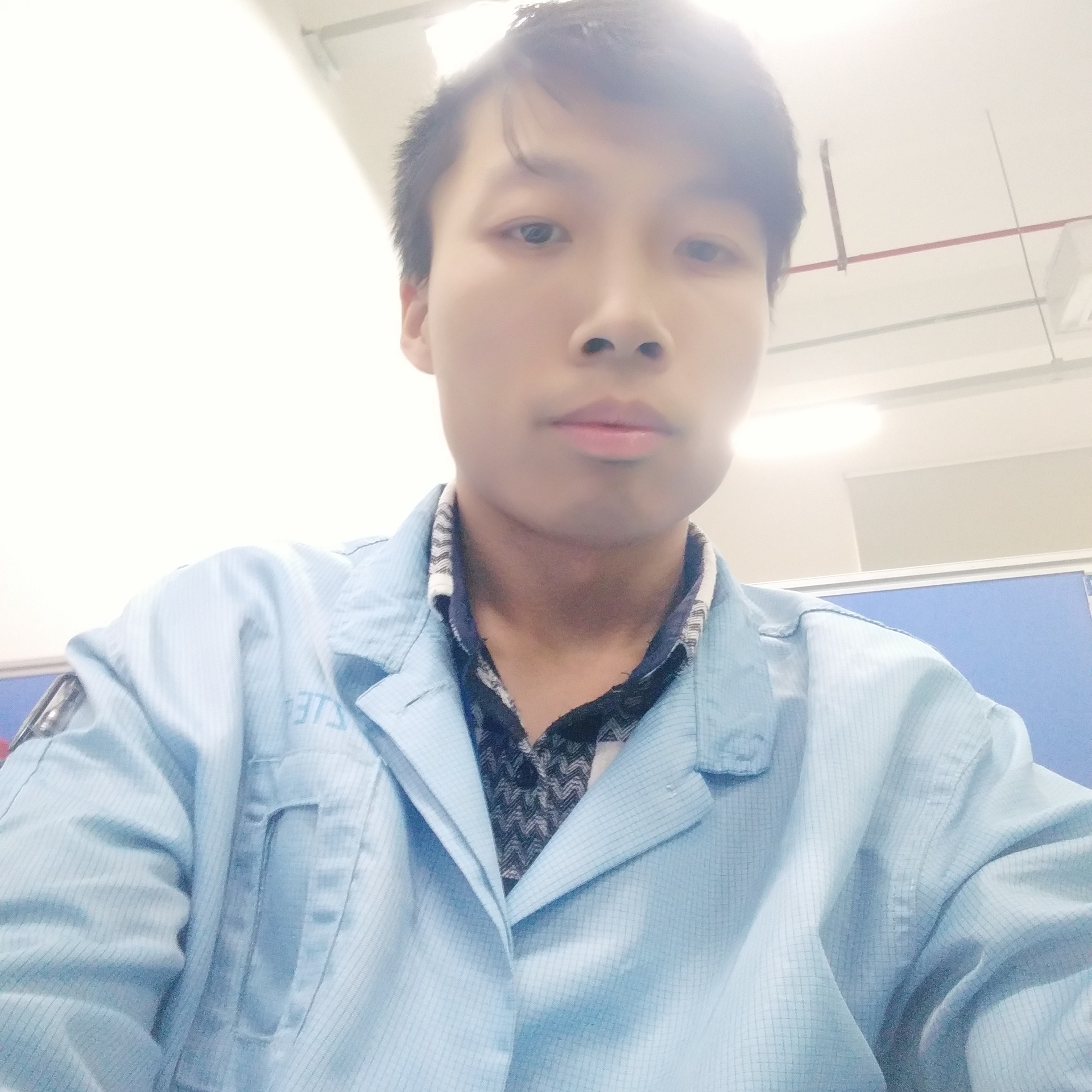 李潇逸的照片
