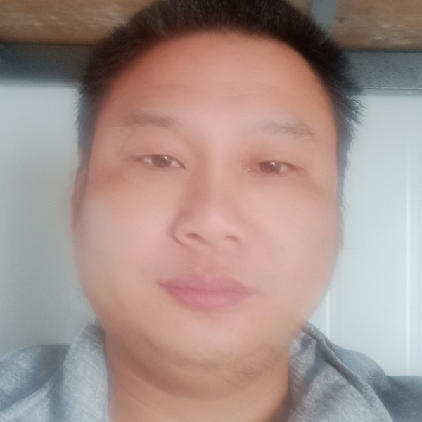 俏皮等待红尘的照片