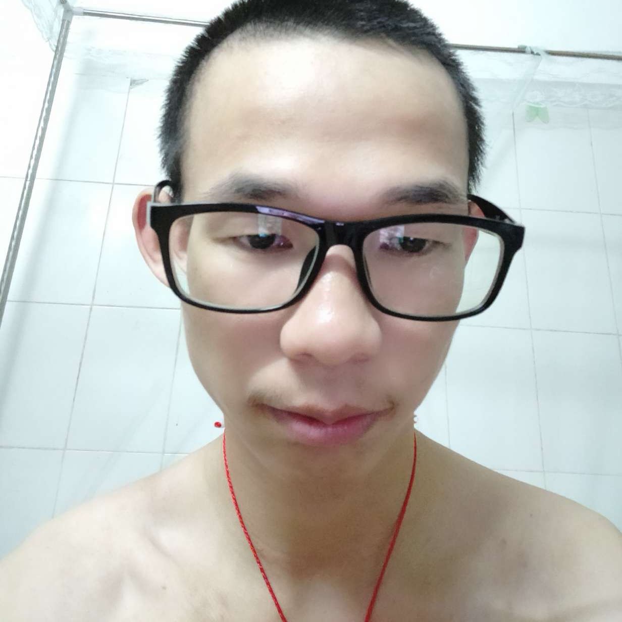 哥哥不坏的照片