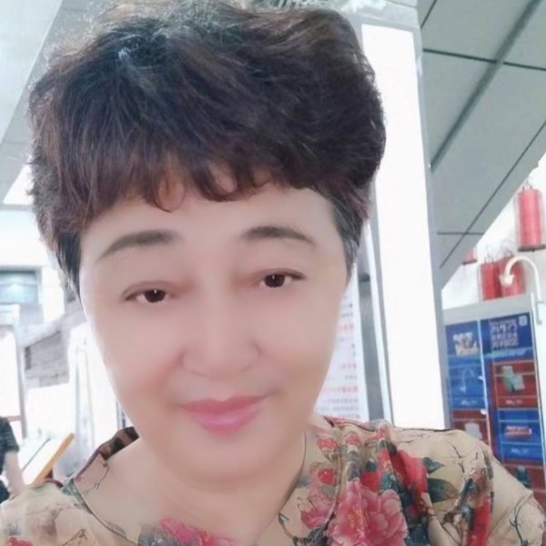 紫萱闻冷酷的照片