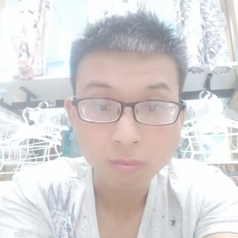 忐忑踢芒果的照片
