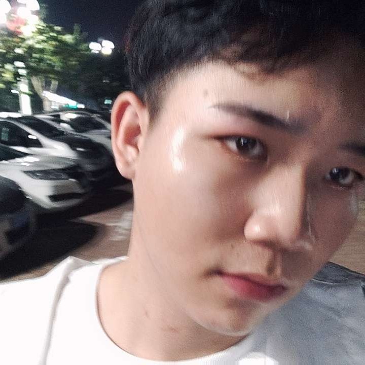 羞涩演变香菇的照片