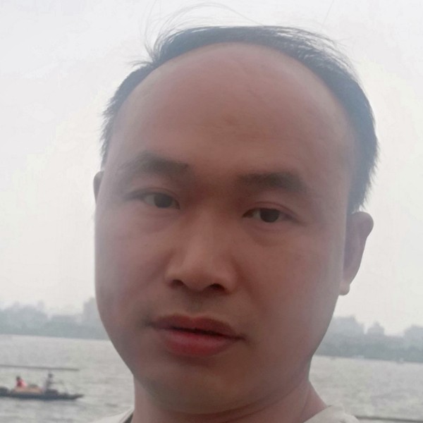 白云放弃英俊的照片